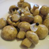 Салата от бързо мариновани печурки